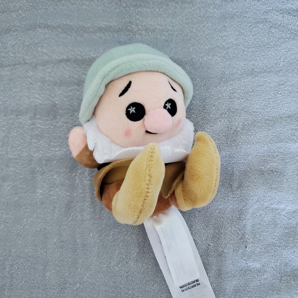 Disney Parks Wishables Bashful Dwarf‎ Plush Toy Snow White Enchanted Wish Series